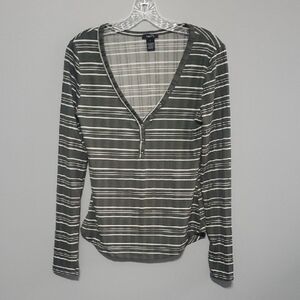 Rue 21 Lightweight Top Womens Sz Xl X-large Green White Striped Long Sleeve